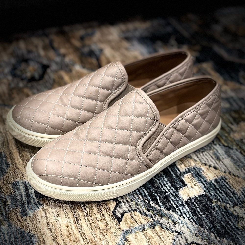 Steve Madden Ecentrcq Sneaker size 8.5 - Picture 3 of 8